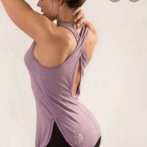 Ptula natasha twisted tank wineberry small